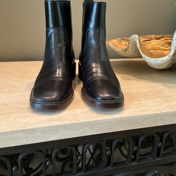 TORY BURCH CHELSEA BOOT - Picture 5 of 6